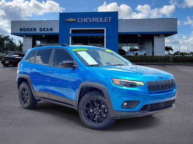 2022 Jeep Cherokee X in Hydro Blue Pearlc — front three-quarter view