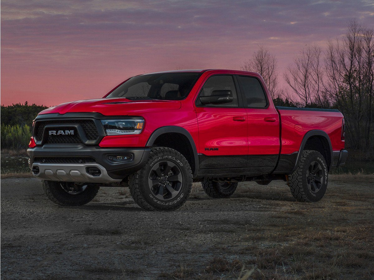 2019 RAM 1500 Big Horn/Lone Star in Bright White Clearcoat — front three-quarter view