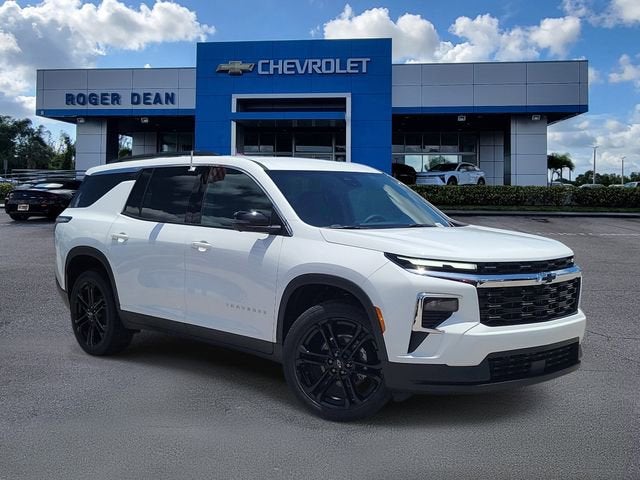 2026 Chevrolet Traverse LT in Summit White — front three-quarter view