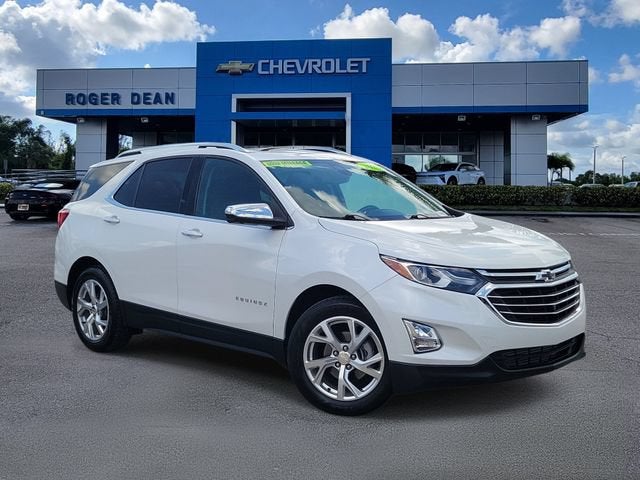 2020 Chevrolet Equinox Premier in Iridescent Pearl Tricoat — front three-quarter view